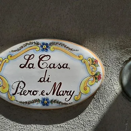 La Casa Di Piero E Mary Brucoli